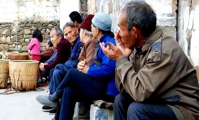 中国将迎人口死亡高峰！22年1041万，23年1100万	，去年死亡多少？