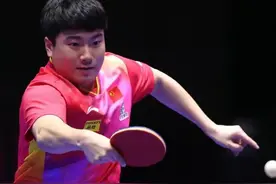 国乒最新战报！澳门世界杯:梁靖崑3-4卡尔伯格，这次没有奇迹了！图片