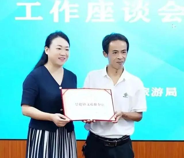 鸡排哥爆火网红城市如何让流量变留量