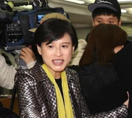 “台湾永远不会是中国的一份子”，她话音刚落，就被一明星扇巴掌