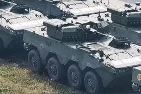 我国新一代轮式步兵战车曝光，无人炮塔装备四枚反坦克导弹图片