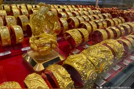 金价跌 广州五一假期婚庆金饰热销图片