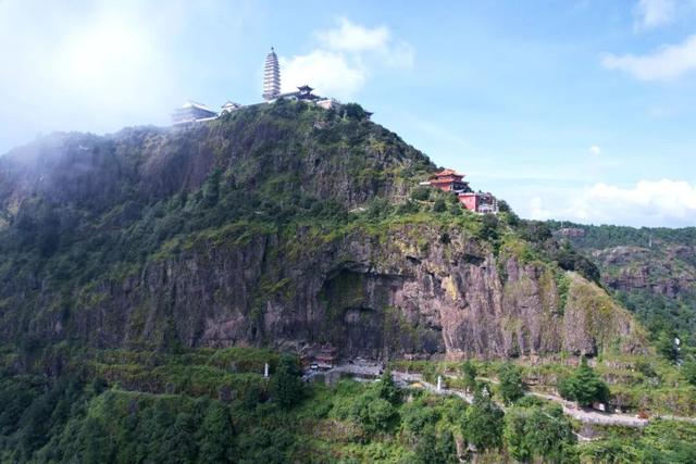 9月12日—21日，迪庆藏族自治州公民游览鸡足山免门票！