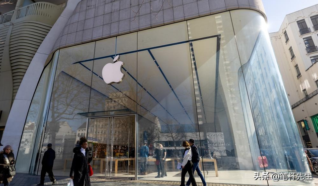 苹果4万亿帝国换帅！造iPhone的特努斯将接库克班？
