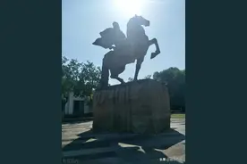 假如朱标健在，朱棣敢靖难吗？别说朱标哪怕朱雄英在，朱棣都不敢图片