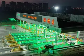智慧云收费、机器人发卡......山东高速公路科技加持提升公众出行体验图片