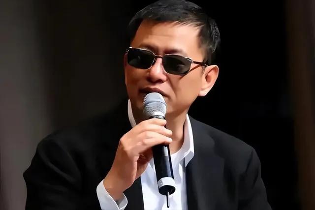 陪玩陪睡仅是开胃菜?剥开了王家卫导演男人的文艺外衣