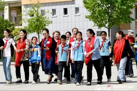 奎屯市“爱心妈妈”团队：用平凡之举书写人间大爱图片