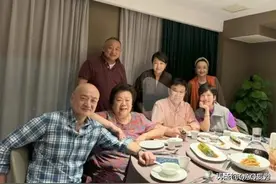 《十六岁的花季》34年再聚首：“白雪”依然大女主，池华琼缺席图片