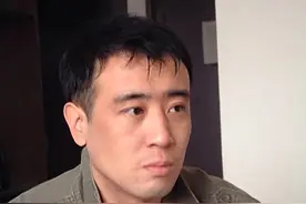 于和伟：靠妻子养8个哥姐，不参加母亲的葬礼，娶个好女人旺三代图片