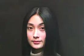 油画成品没有草图贵，画得像女鬼一样还卖了206万，这是为什么？图片