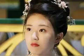 于正再发文称与赵露思关系挺好的，自曝和女方聊了一小时！图片