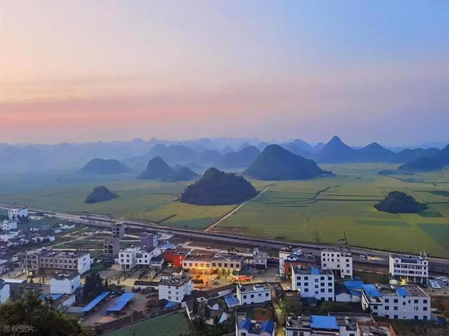 云南省的下一个“昆明”，不是红河不是玉溪，而是这座低调的城市