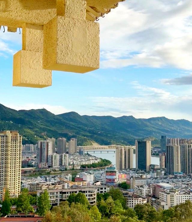 凤凰山上凤凰楼，上山下山一小时轻松愉快，你有多久没去逛过了？