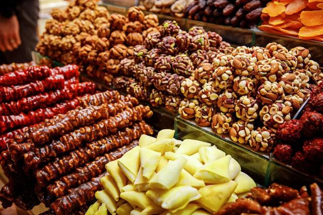 天山下的优美牧场、亚心之都——史上最全新疆乌鲁木齐旅游攻略