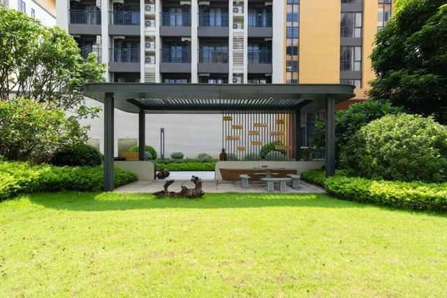 5分钟到达新兴南站！凭高铁票住房享9折优惠、泡汤泉低至¥48元/人！来禅域小镇玩转两天一夜！