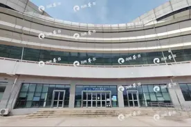 记者帮 | 漳州市奥体游泳馆暂停营业，学员们怎么办？图片