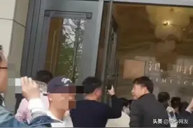 南昌一楼盘打“骨折”，4年后100多万房子降成40万，业主维权图片