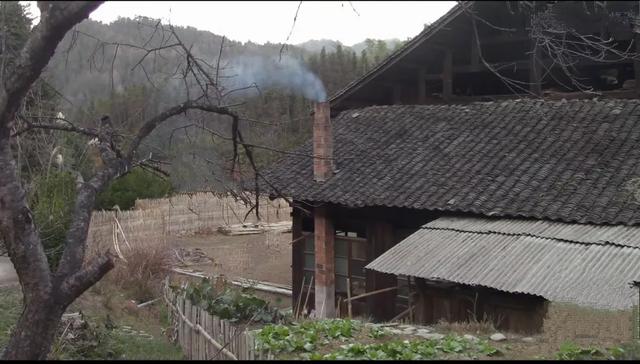 山居这些年,探访过无数苗族村寨,除了羡慕还是羡慕