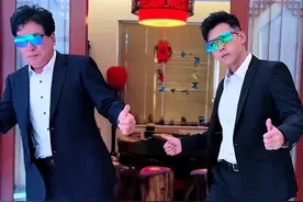 被央视封杀退出春晚25年，71岁朱时茂近况曝出，和儿子辣舞不显老图片