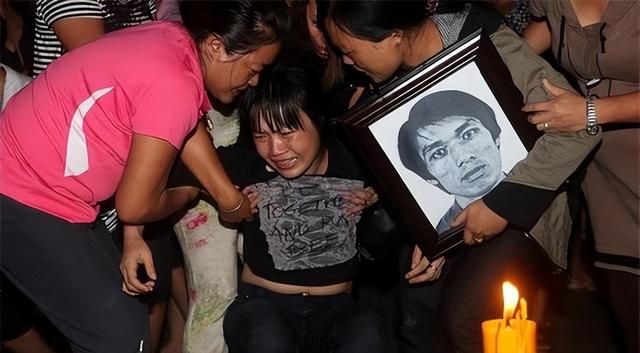 湄公河案主犯糯康：被抓后以为中国不敢动他，被判死刑时却求饶