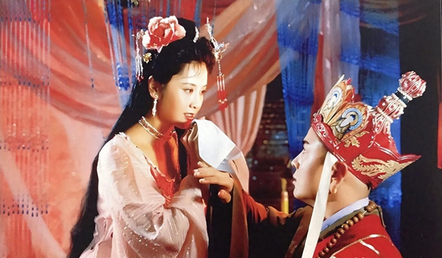 看见73岁朱琳老去的模样，才发现：八十年代大陆第一美女名不虚传