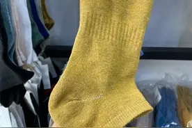 上黑榜了！家里有“这种毒袜子”赶紧扔！穿越久危害越大图片