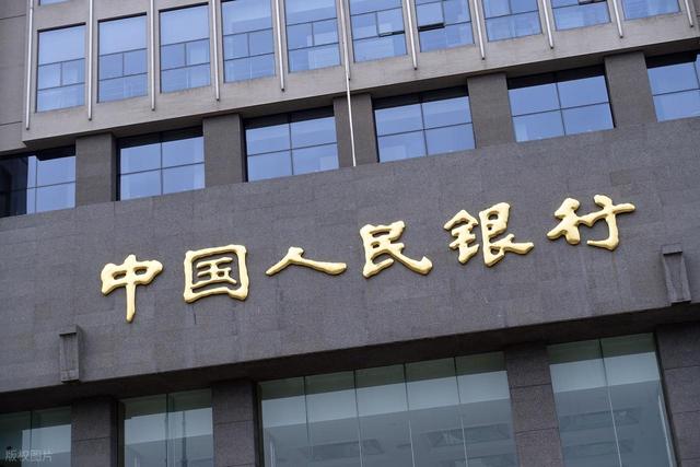 特朗普苦等4天，终于得到中方回复，外交部仅用10个字，让他死心