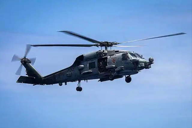 美军战机离奇坠入南海，仅仅24小时后，特朗普亲自宣布“破案”