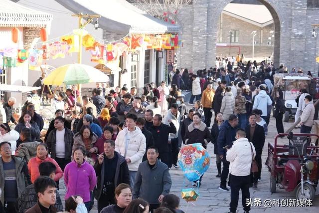 山西左权｜桐峪1941小镇“非遗中国年”火爆出圈！