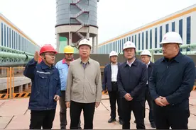 赵瑞君在泸西县调研时强调：锚定目标 鼓足干劲 加快推进 全力推动项目建设提速提质提效图片