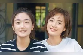 原来她们居然是亲姐妹！我不会是最后一个知道的吧？图片