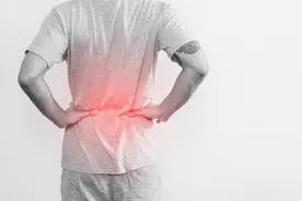 后背疼痛像针扎？医生提醒：不一定是劳累！警惕心脏问题图片