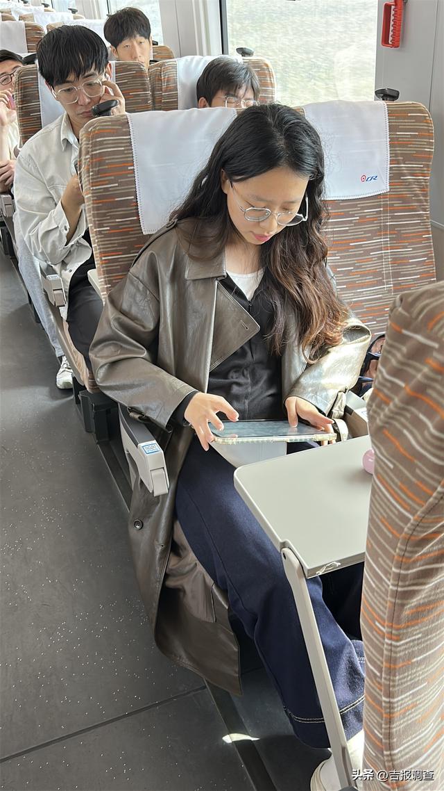 4小时13分！“上午赏长白山秋景、下午逛北京胡同”的梦想照进现实