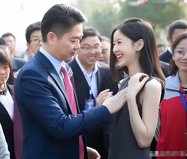 婚变风波48小时后，刘强东不再沉默，坦言“在老婆面前没了自信”