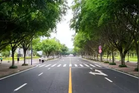 退休老人，和亲家关系再好，也要懂得：碗有两不端，门有三不进图片