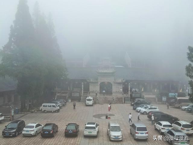 探路5A景区木兰山