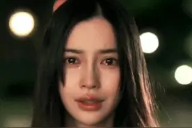 黄晓明恋新欢，落魄杨颖无奈干“老本行”，爱情转移后她像个笑话图片