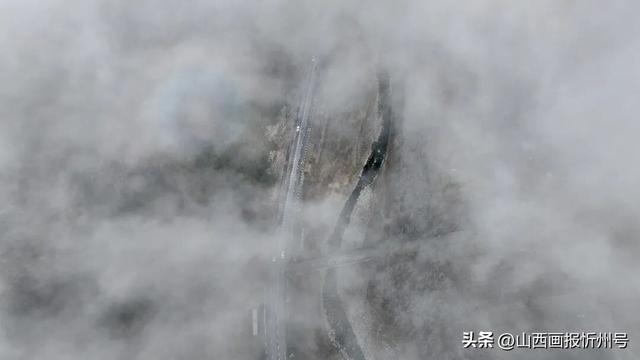 寻美五台山 | 春雨初霁 五台山景区云雾漫卷如画