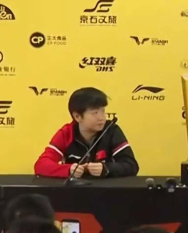 把石景山听成孙颖莎	，莎莎楚钦都懵了，莎莎的花楚钦安排给别人