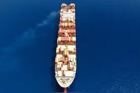 关税下调引连锁反应，海量商品或致美货运“成本飙升、运力告急”图片