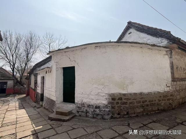 博山石马乡的中石马，留有众多古宅和古庙、古槐