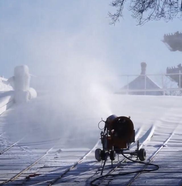 狂欢开启！鞍山冰雪项目陆续上线