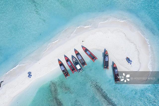 中国唯一禁止外国人进入的城市：坐拥4个机场，上学免费，住房仅1元，风景比马代更美