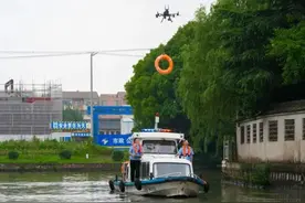 空中巡警队来了，车辆违停要注意啦！图片