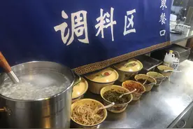 600多次外卖订单引爆！这家桂林米粉魅力何在？图片