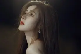 异性之间的抚摸：为何会有触电的感觉？图片