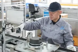 新春走基层 | 持续推出更多又高又新的“辽宁制造”图片