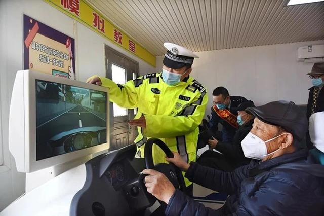 交警提醒：11月起60岁以上骑这5种电动车，上路不查不扣！