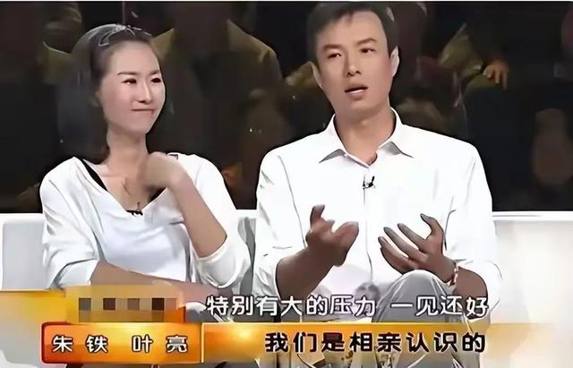 演反派再次爆红！相亲认识妻子，15年零绯闻，一起陪妈妈抗癌！